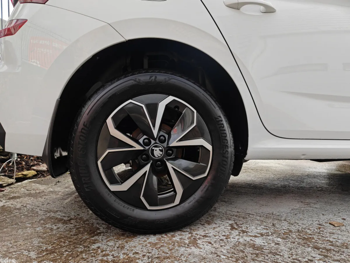 Skoda Kamiq SUV, Unknown, 2026, White