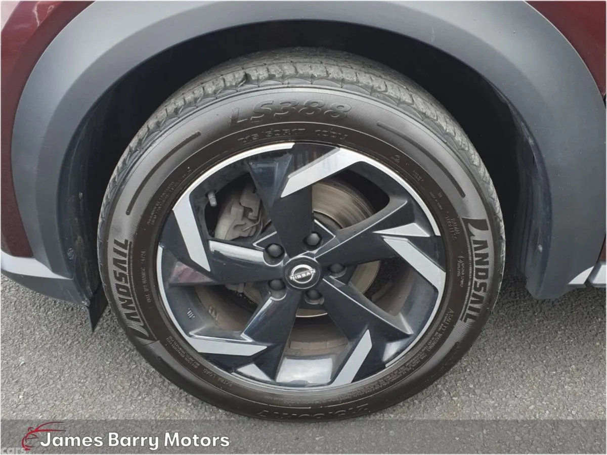 Nissan Juke SUV, Petrol, 2023, Red