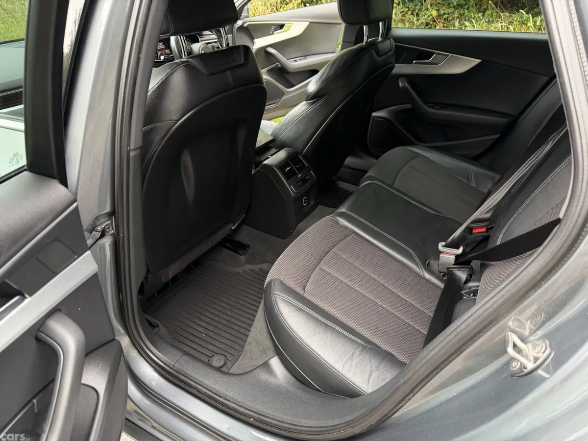 Audi A4 Saloon, Diesel, 2017, Grey