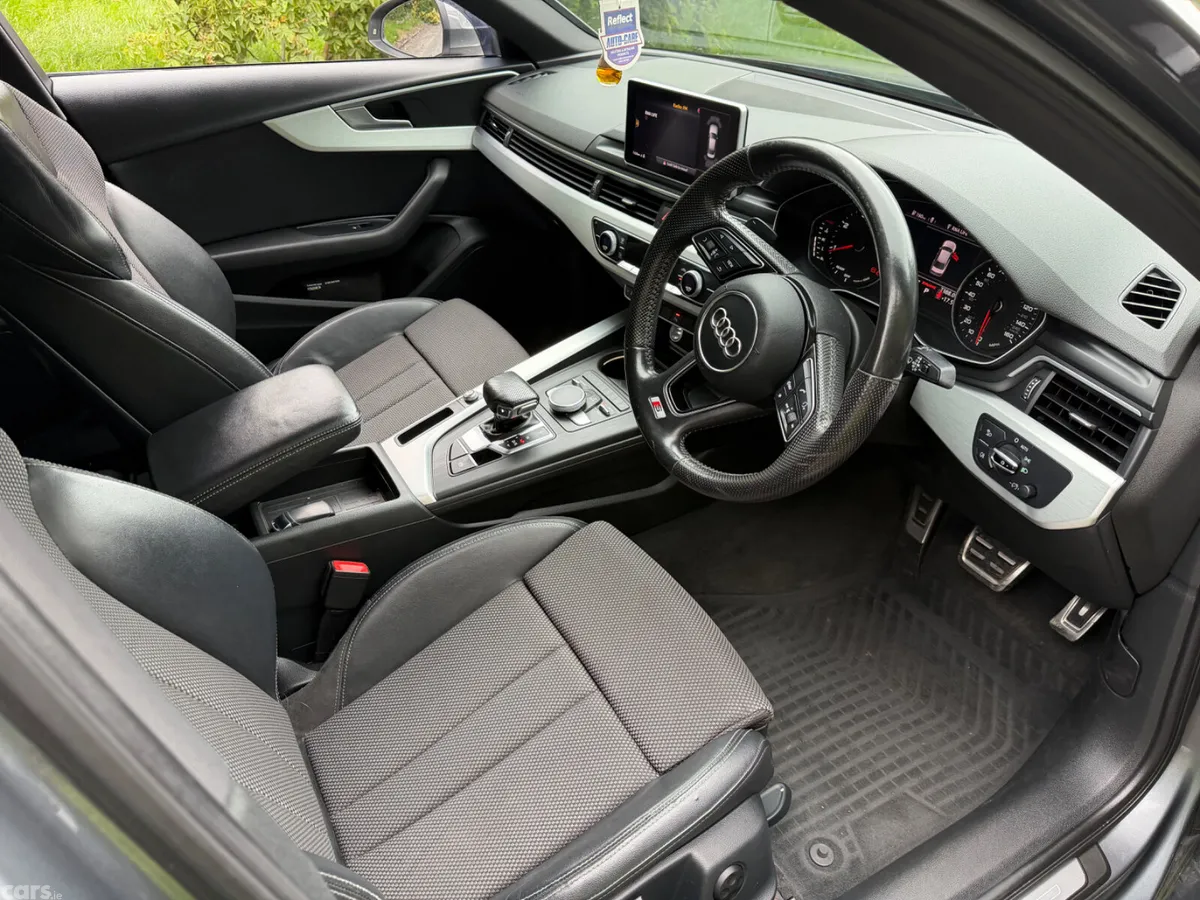 Audi A4 Saloon, Diesel, 2017, Grey