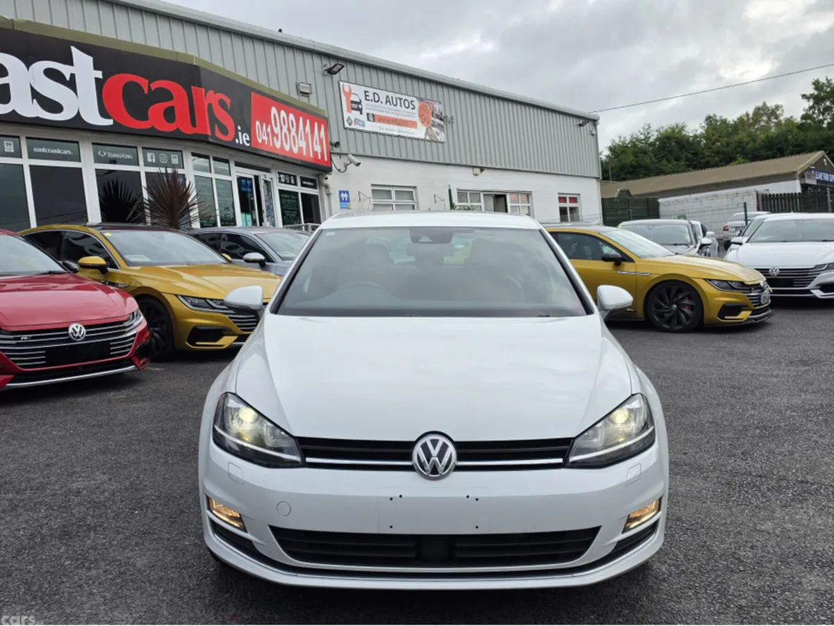 Volkswagen Golf Hatchback, Petrol, 2015, White