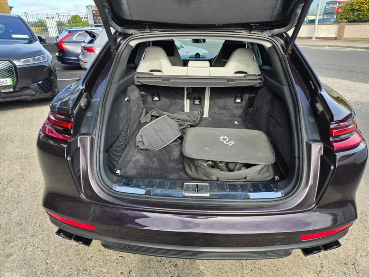 Porsche Panamera Estate, Petrol Plug-in Hybrid, 2020, Purple