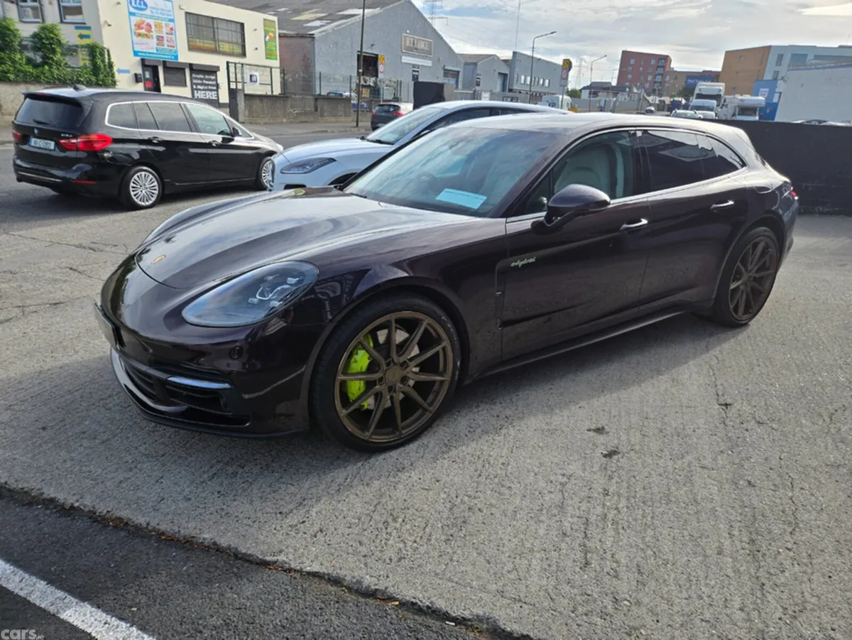 Porsche Panamera Estate, Petrol Plug-in Hybrid, 2020, Purple