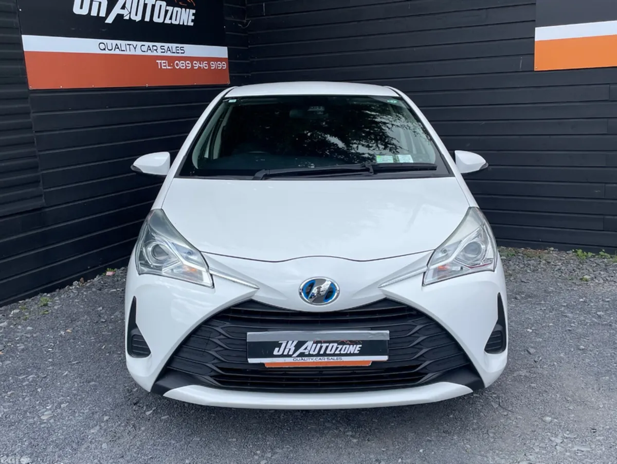 Toyota Vitz Hatchback, Petrol Hybrid, 2018, White
