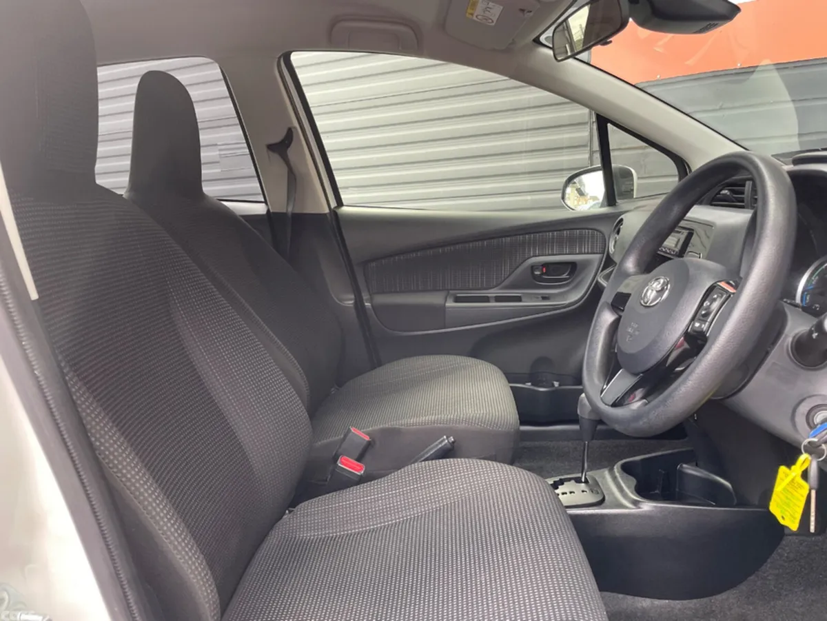 Toyota Vitz Hatchback, Petrol Hybrid, 2018, White