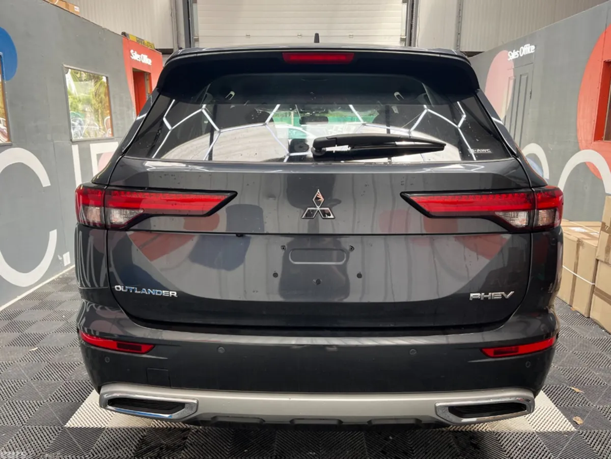 Mitsubishi Outlander SUV, Petrol Plug-in Hybrid, 2024, Grey