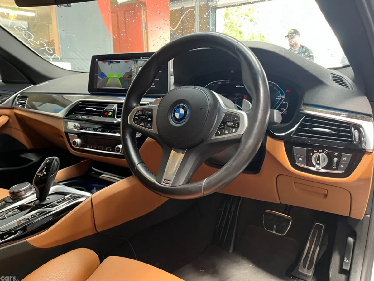 BMW 5-Series Saloon, Petrol Plug-in Hybrid, 2022, White