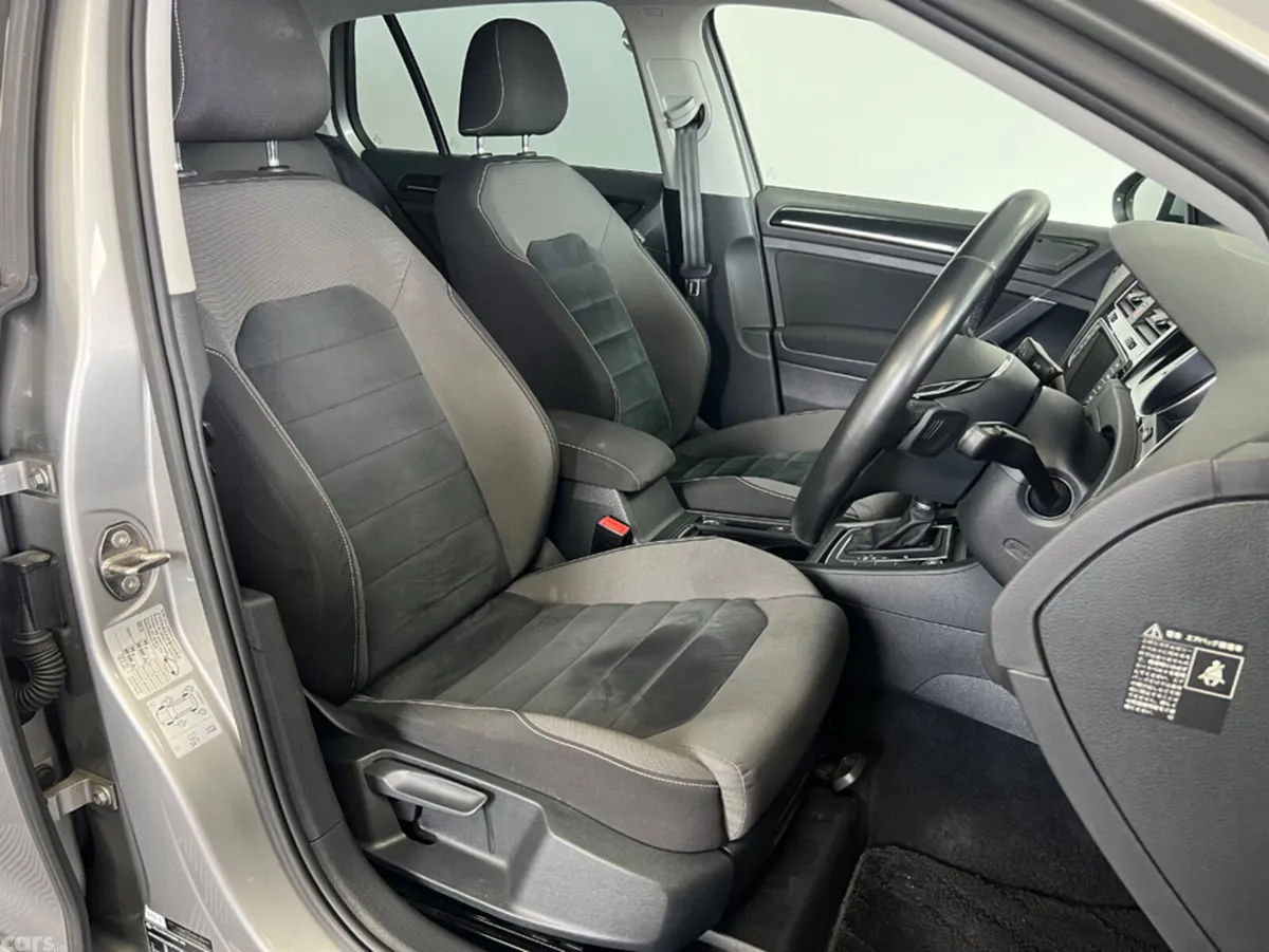 Volkswagen Golf Hatchback, Petrol, 2015, Grey