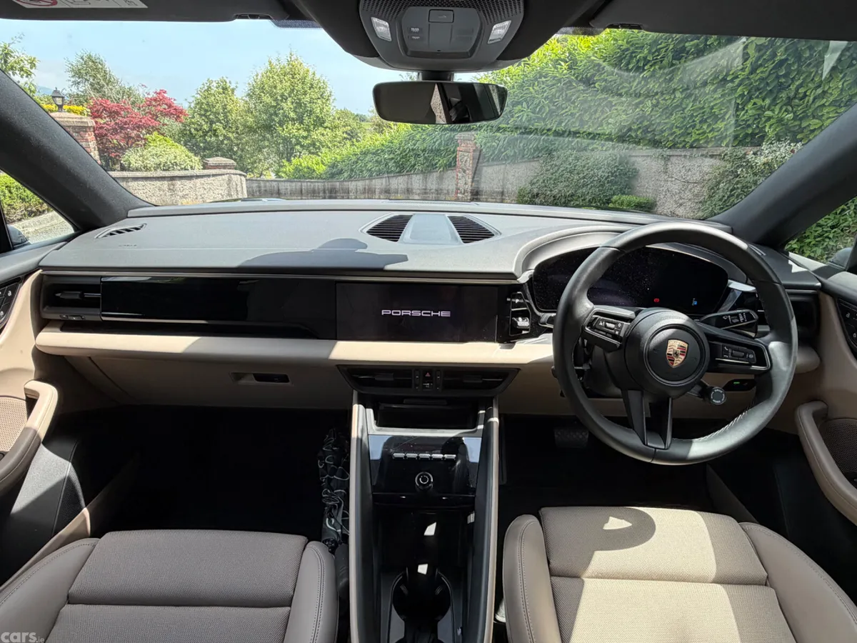 Porsche Macan SUV, Electric, 2025, Black