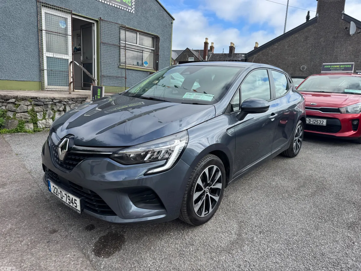 Renault Clio Hatchback, Petrol, 2022, Grey