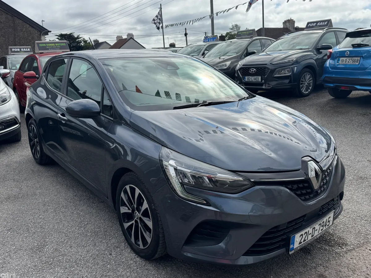 Renault Clio Hatchback, Petrol, 2022, Grey