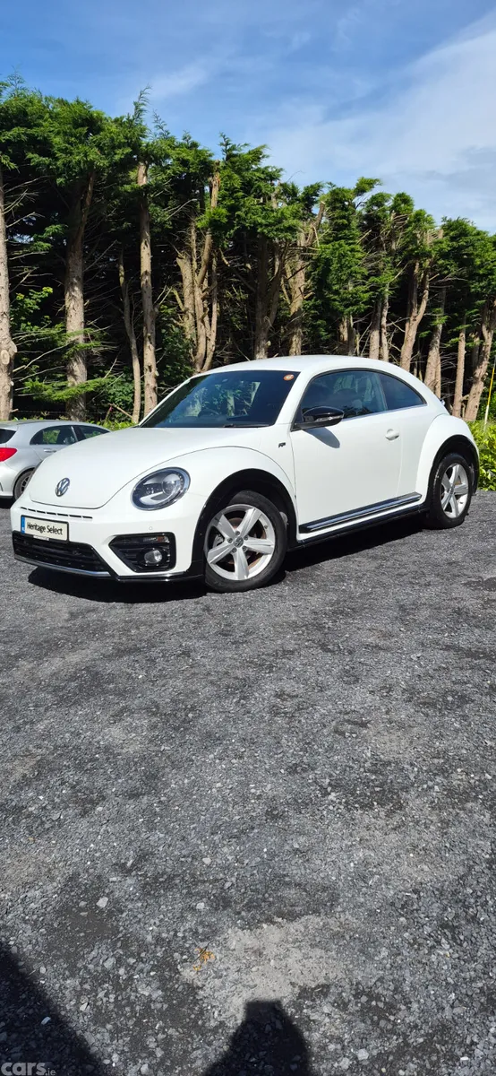 Volkswagen Beetle Coupe, Petrol, 2017, White