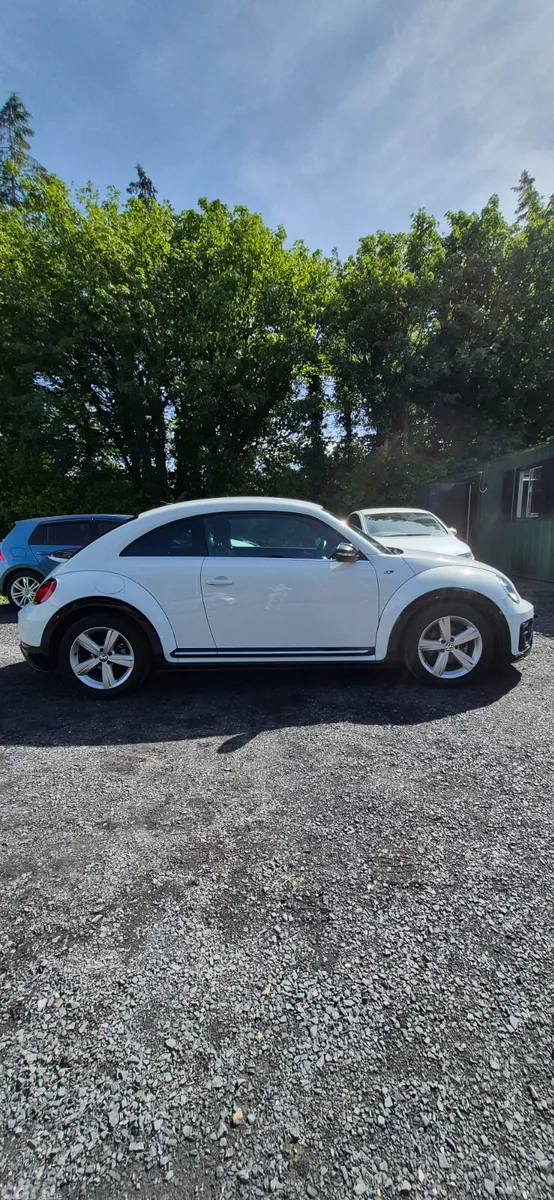 Volkswagen Beetle Coupe, Petrol, 2017, White