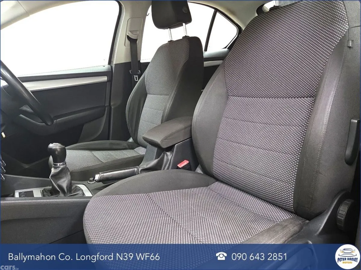 Skoda Octavia Saloon, Diesel, 2013, Black