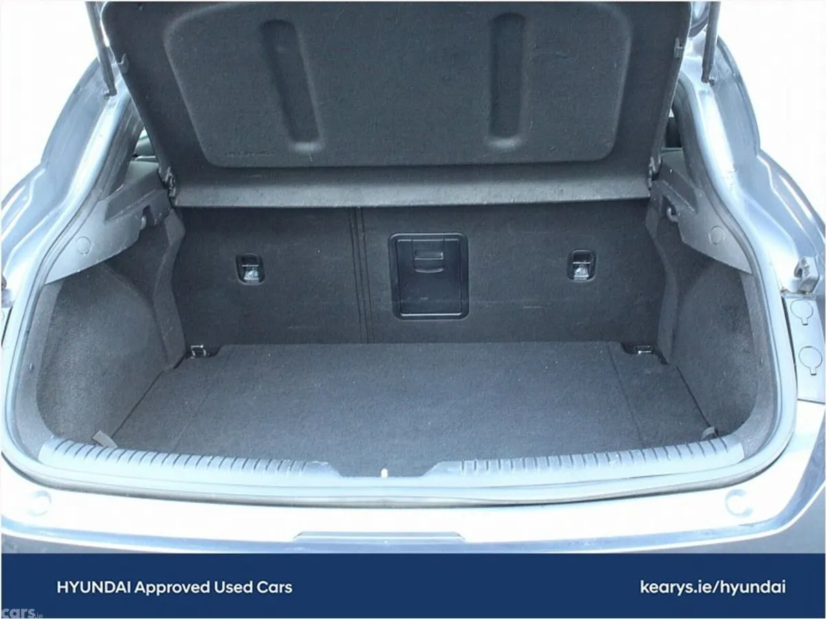 Hyundai i30 Hatchback, Petrol, 2019, Grey