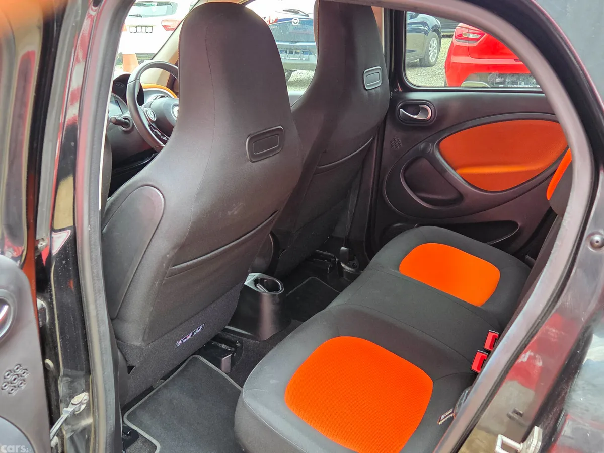Smart Forfour Hatchback, Petrol, 2016, Black