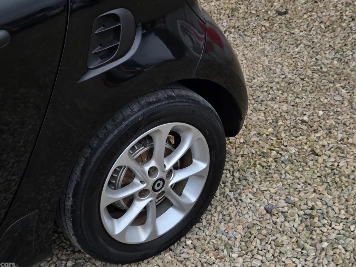 Smart Forfour Hatchback, Petrol, 2016, Black