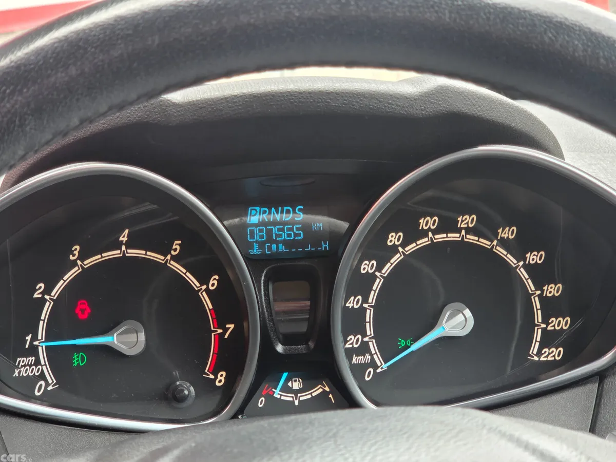 Ford Fiesta Hatchback, Petrol, 2014, Red