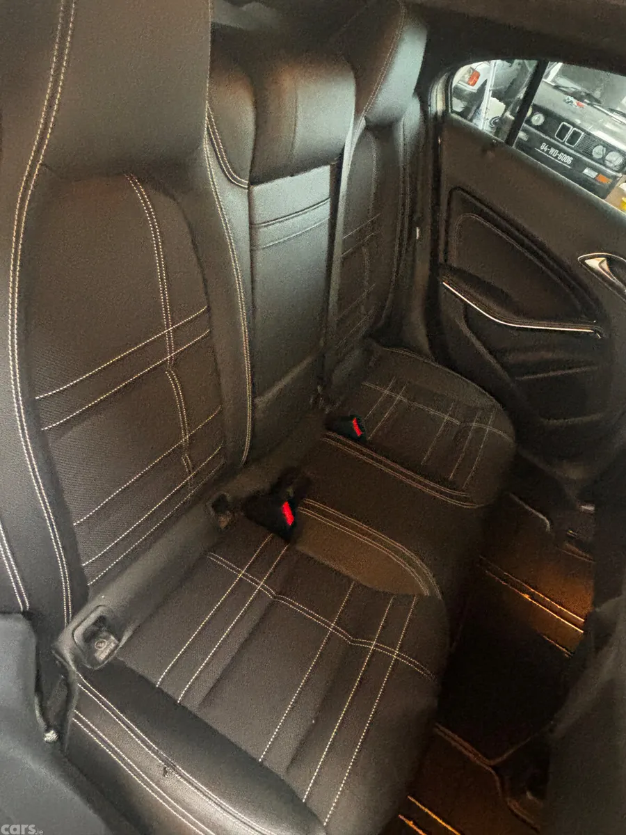 Mercedes-Benz A-Class Hatchback, Petrol, 2015, Silver