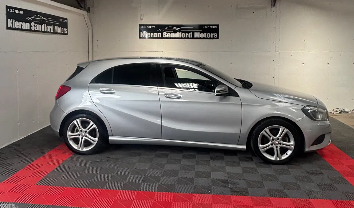 Mercedes-Benz A-Class Hatchback, Petrol, 2015, Silver