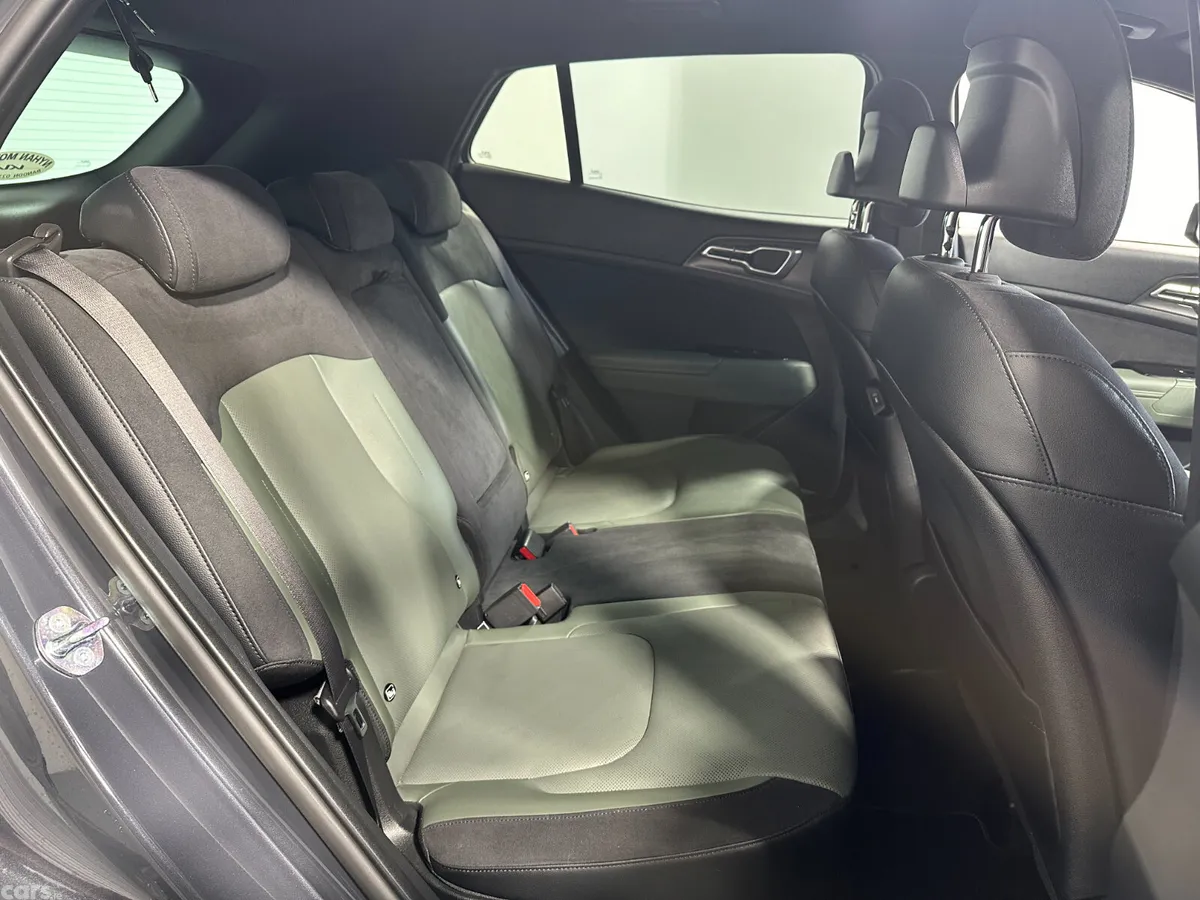 Kia Sportage SUV, Petrol Hybrid, 2025, Grey
