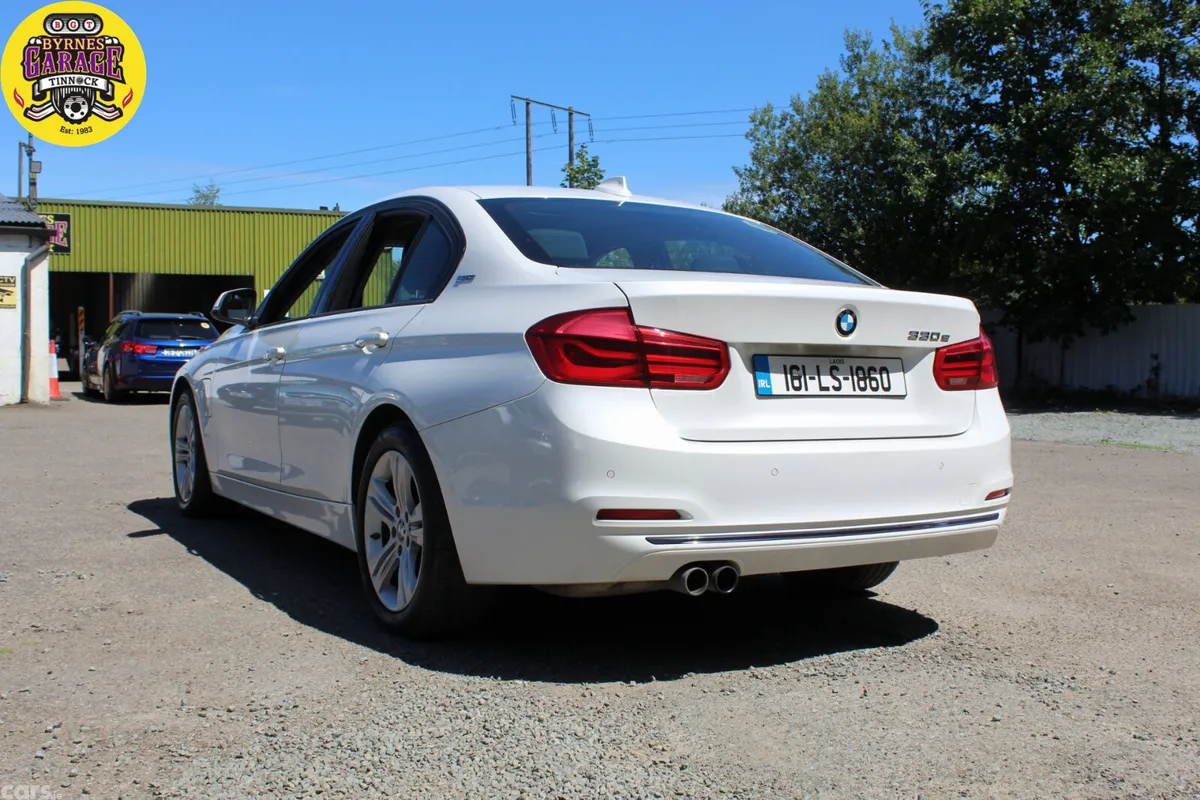 BMW 3-Series Saloon, Petrol Plug-in Hybrid, 2016, White