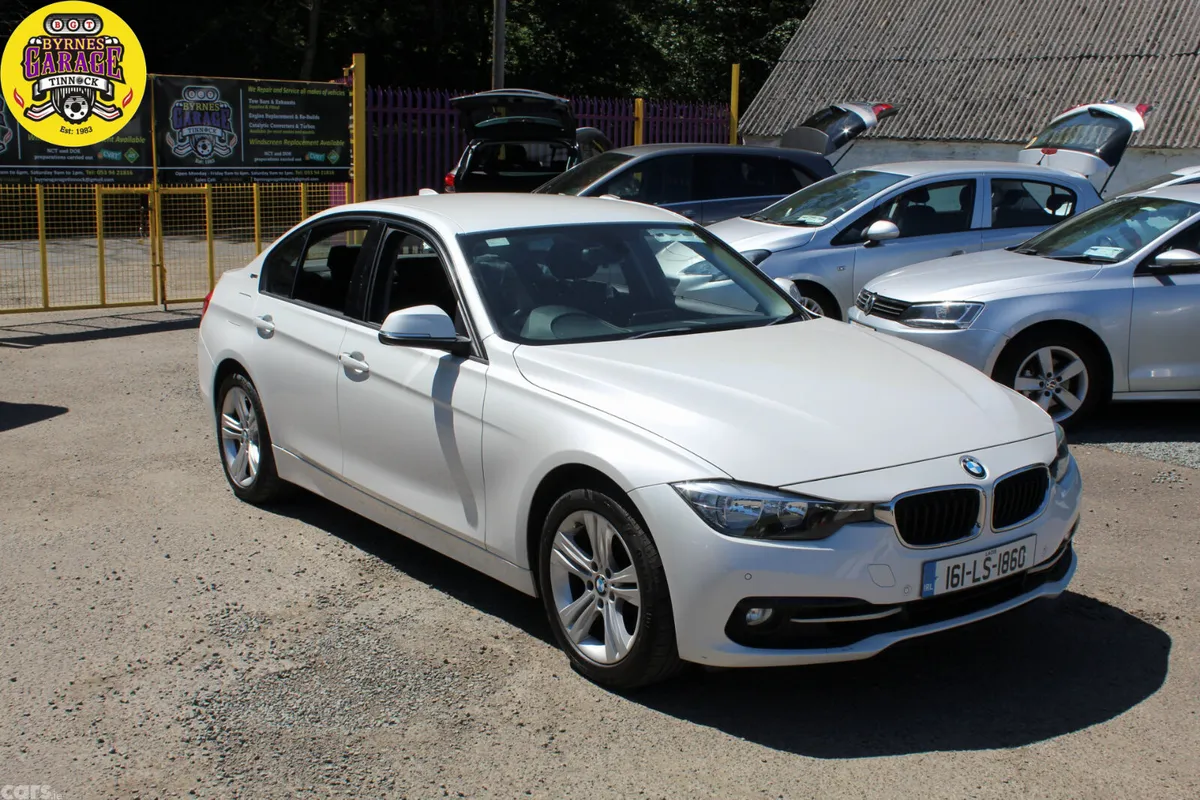BMW 3-Series Saloon, Petrol Plug-in Hybrid, 2016, White