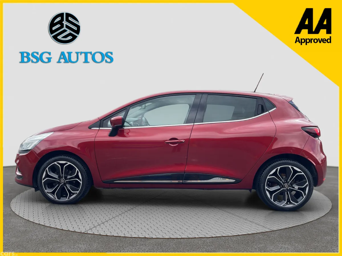 Renault Clio Hatchback, Petrol, 2019, Red