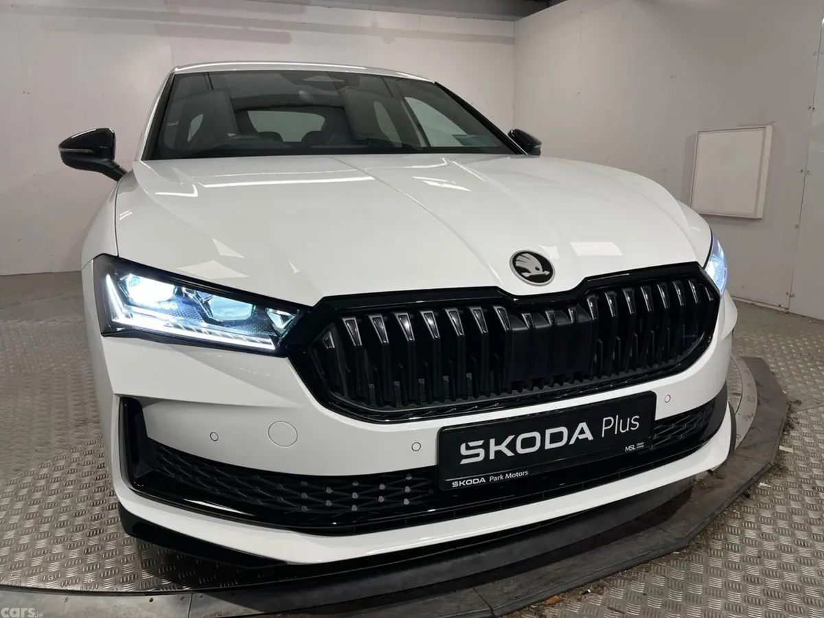 Skoda Superb Saloon, Diesel, 2026, White