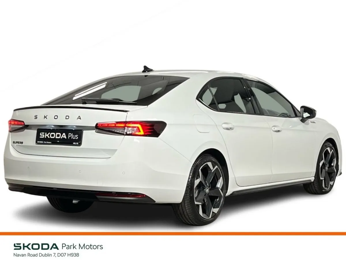 Skoda Superb Saloon, Diesel, 2026, White