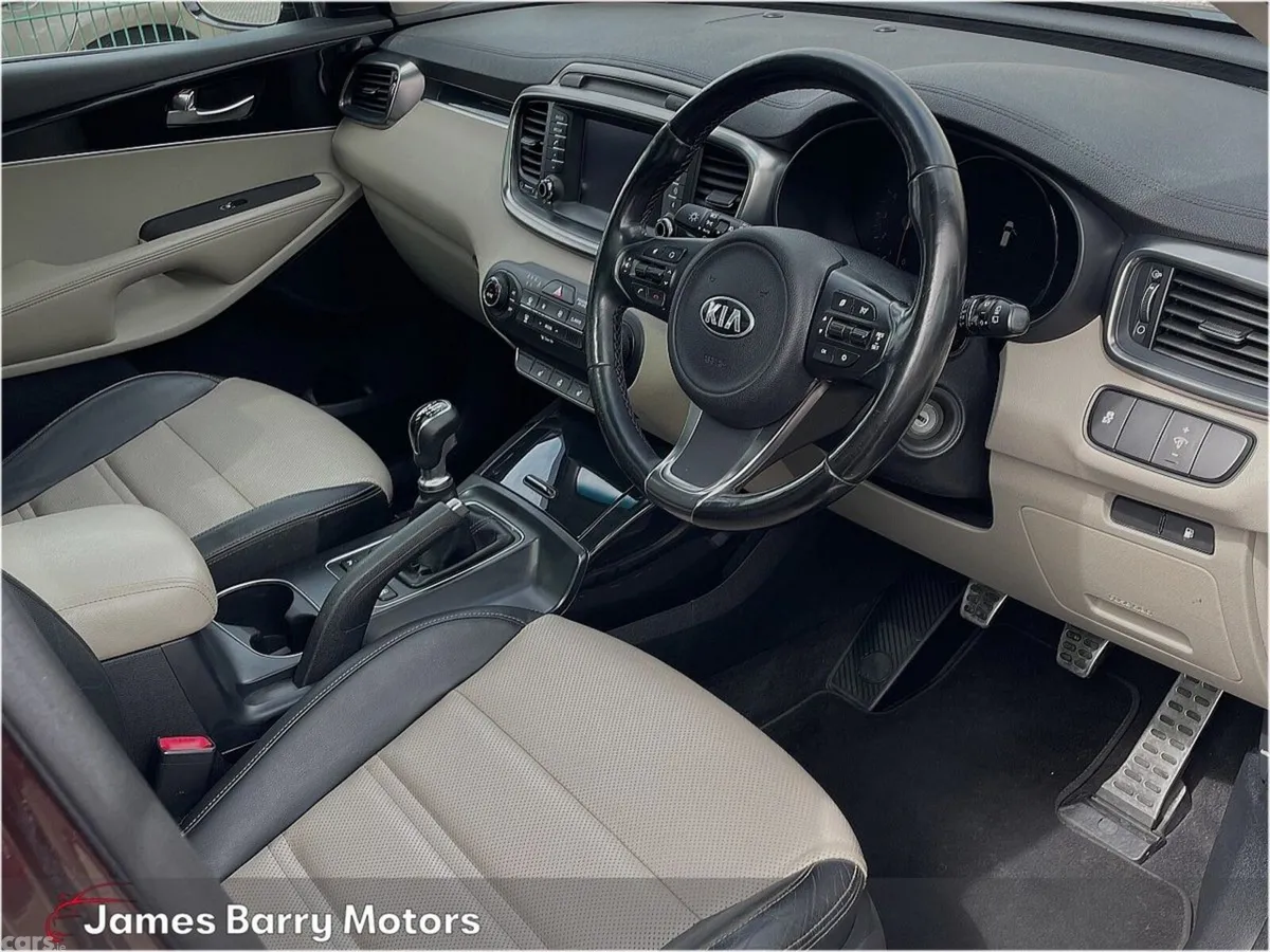 Kia Sorento SUV, Diesel, 2018, Red