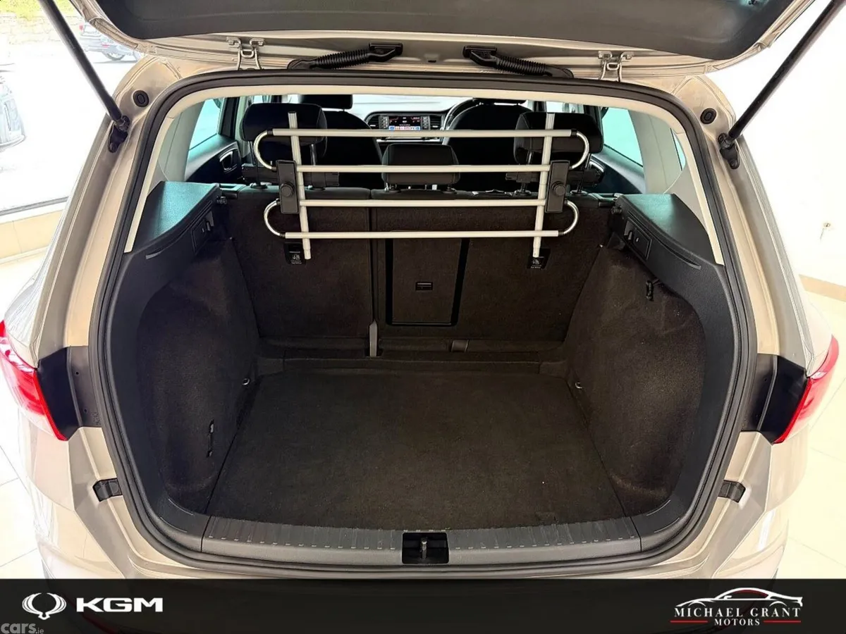 SEAT Ateca SUV, Petrol, 2018, Gold
