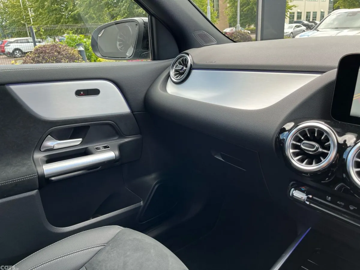 Mercedes-Benz GLA SUV, Diesel, 2026, Grey