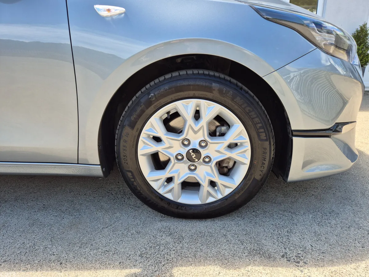 Kia Ceed Hatchback, Diesel Hybrid, 2023, Grey