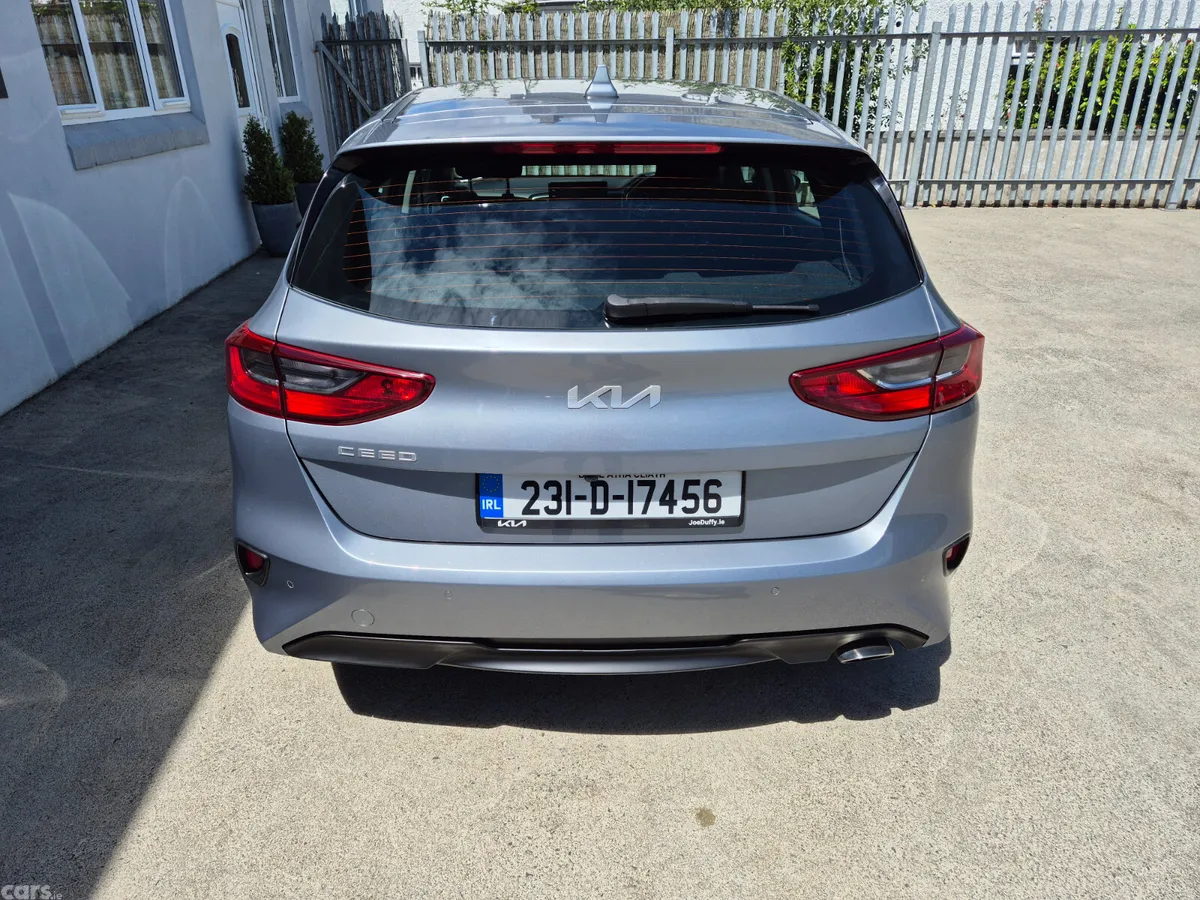 Kia Ceed Hatchback, Diesel Hybrid, 2023, Grey