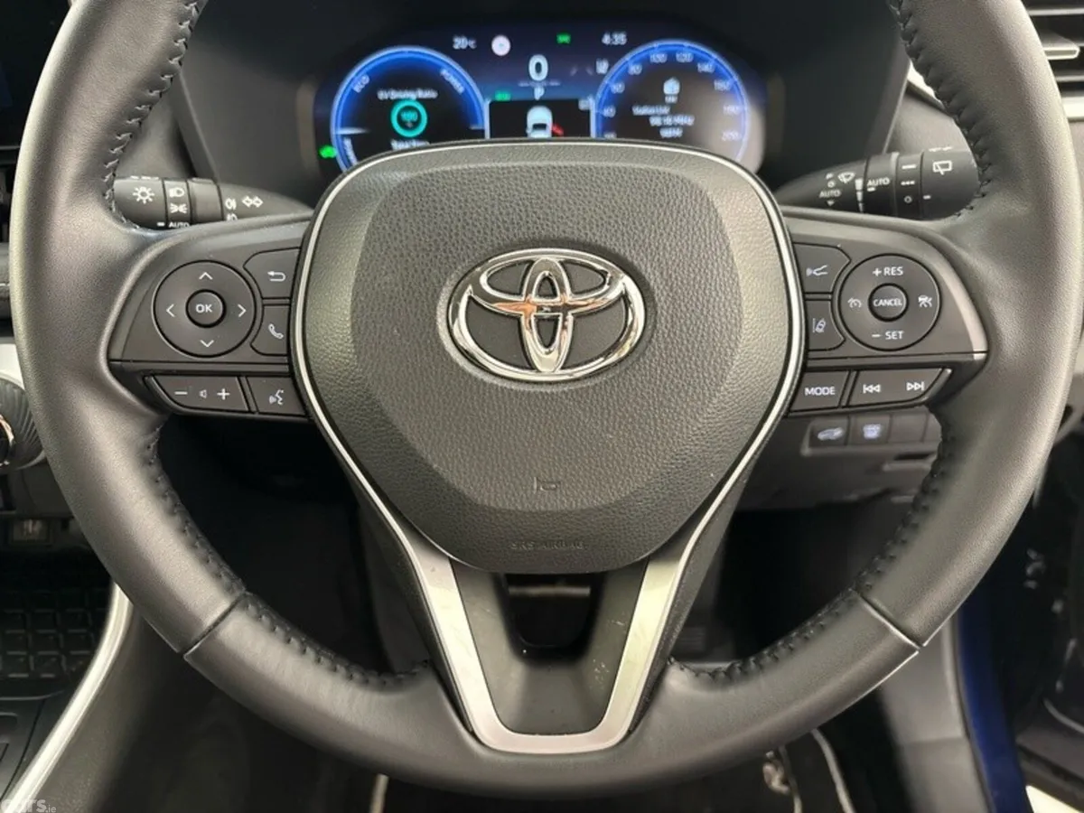 Toyota RAV4 SUV, Petrol Hybrid, 2023, Blue