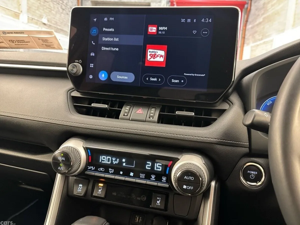 Toyota RAV4 SUV, Petrol Hybrid, 2023, Blue
