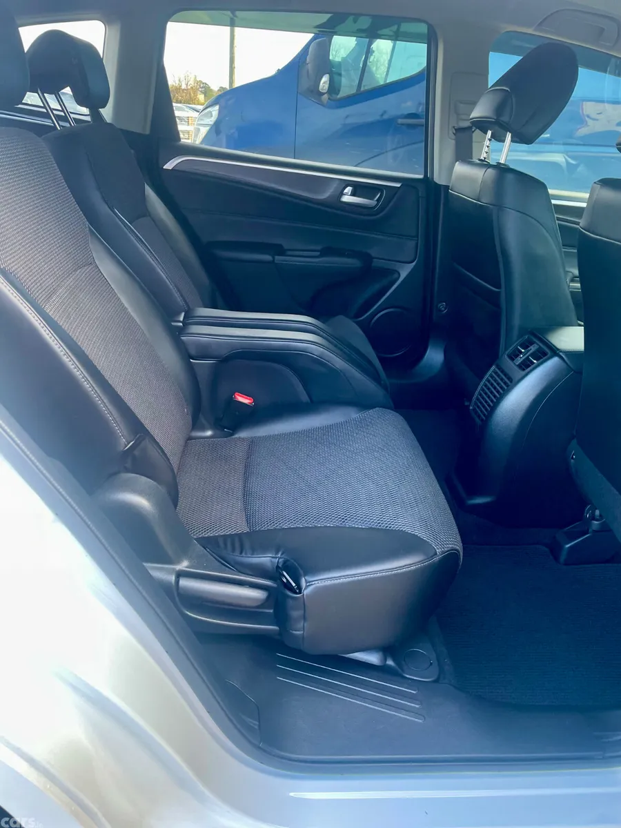 Honda Jade MPV, Petrol Hybrid, 2016, White
