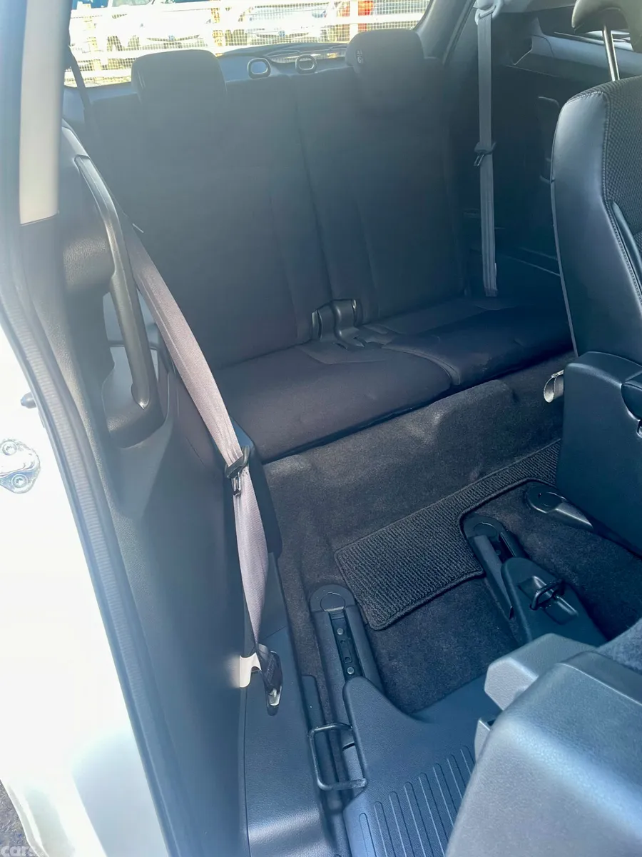 Honda Jade MPV, Petrol Hybrid, 2016, White