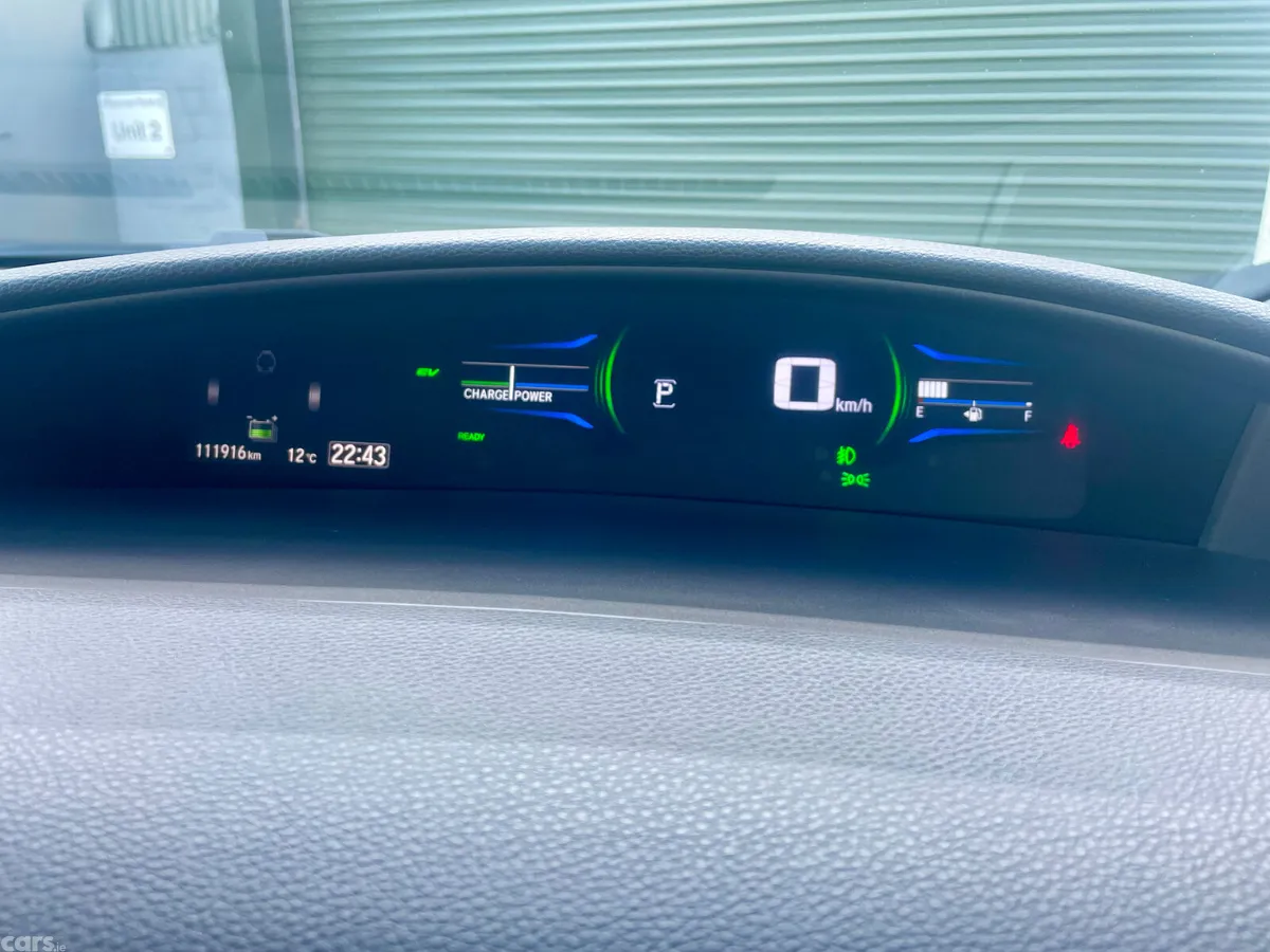 Honda Jade MPV, Petrol Hybrid, 2016, White
