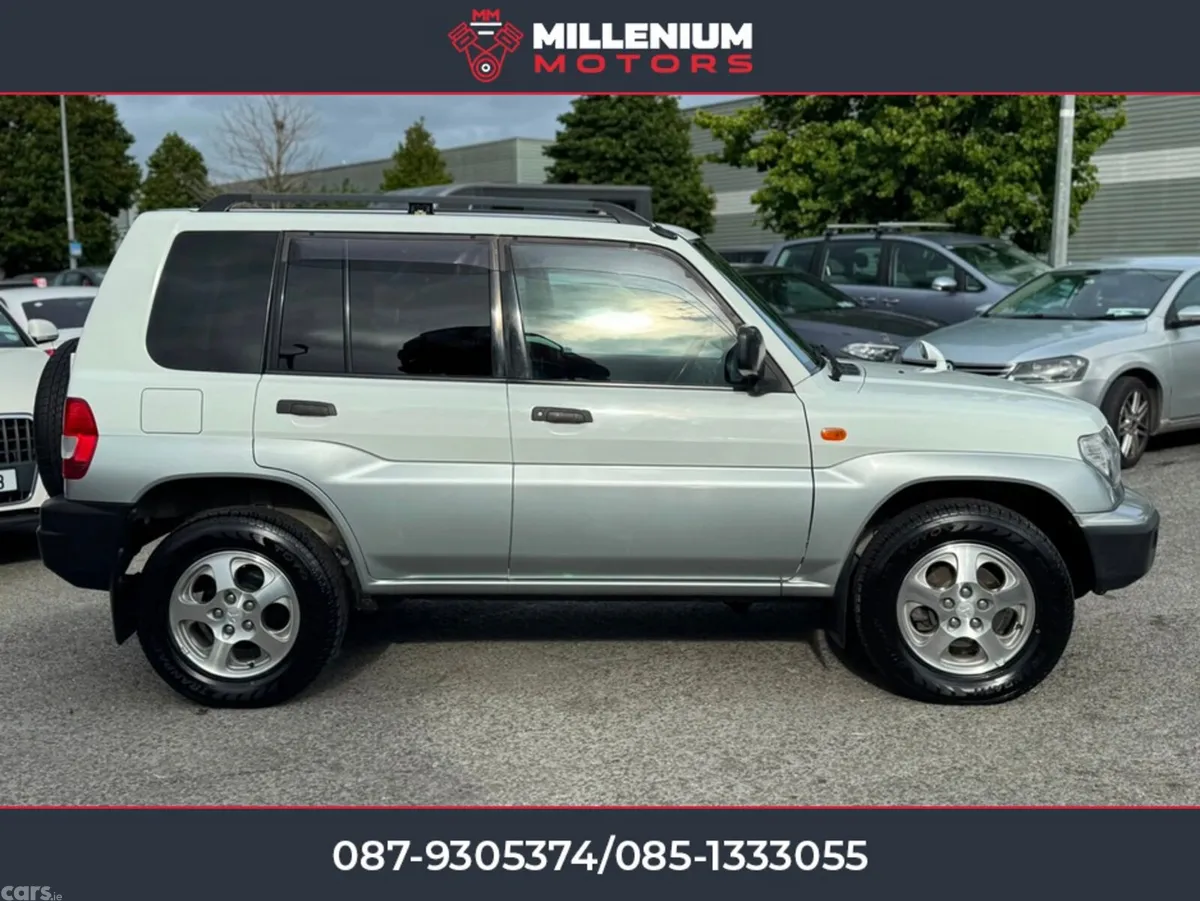 Mitsubishi Other SUV, Petrol, 1998, White
