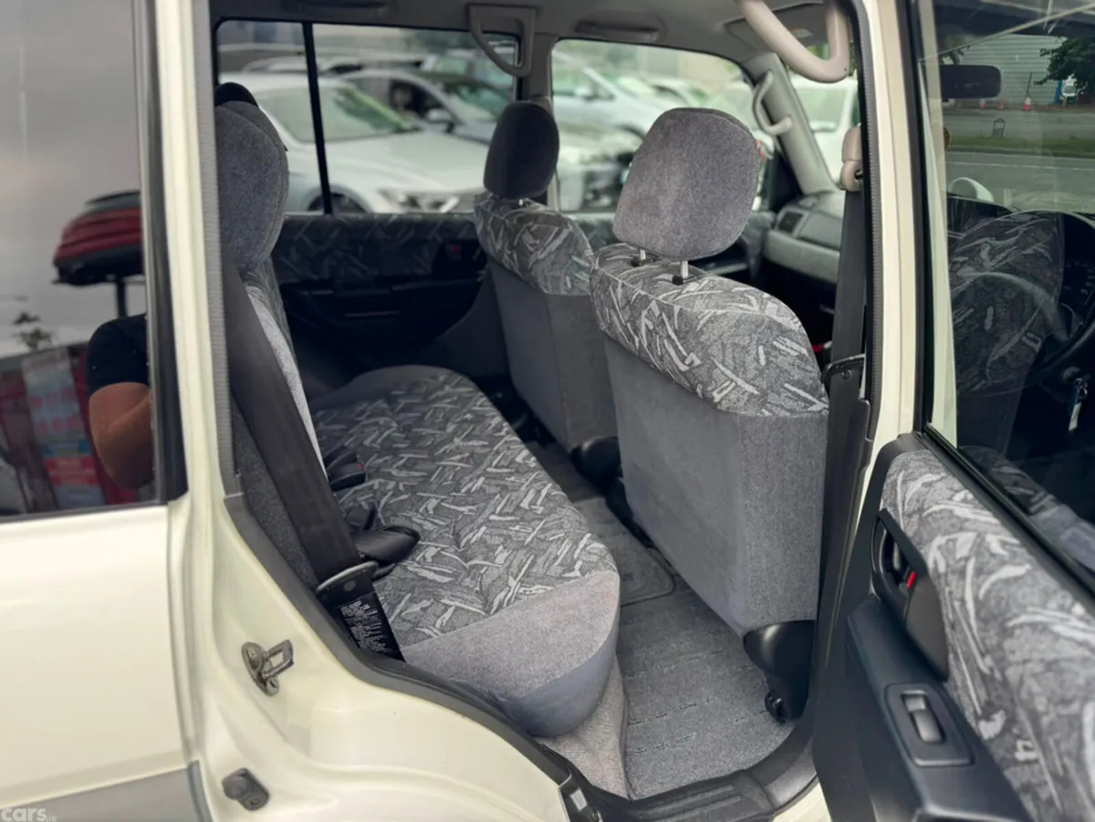Mitsubishi Other SUV, Petrol, 1998, White