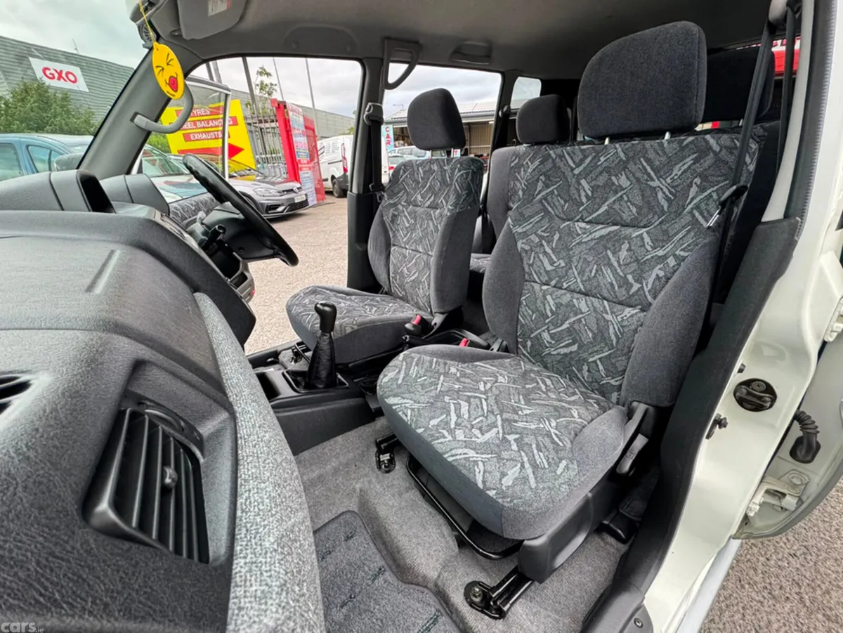 Mitsubishi Other SUV, Petrol, 1998, White