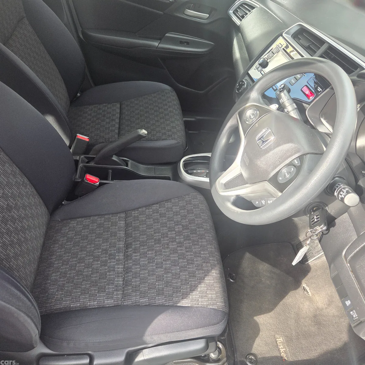 Honda Jazz Hatchback, Petrol, 2016, Silver