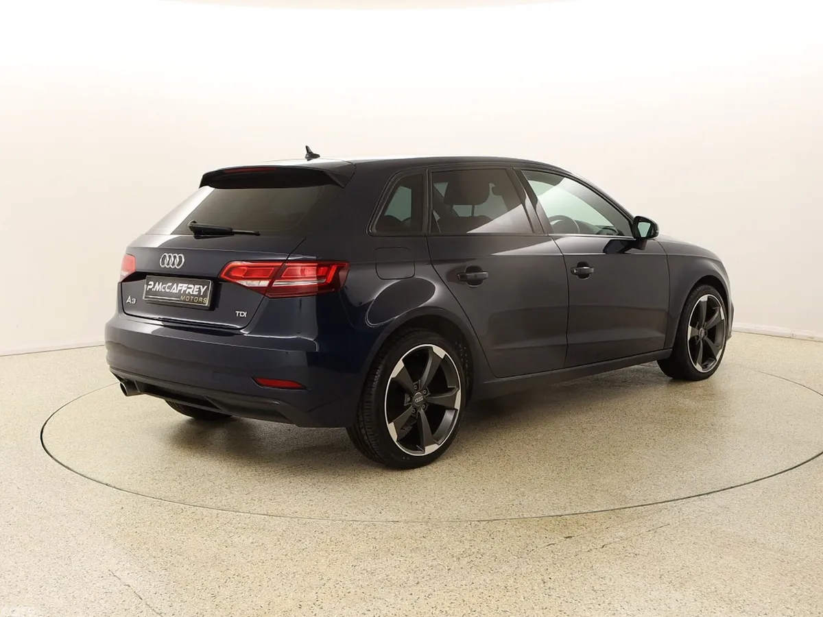 Audi A3 Hatchback, Diesel, 2017, Blue