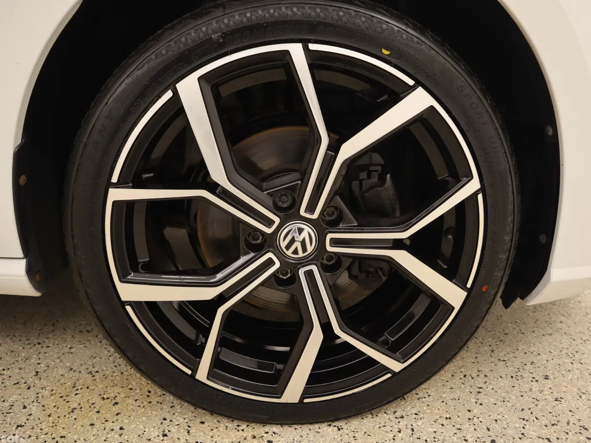 Volkswagen Golf Hatchback, Diesel, 2020, White