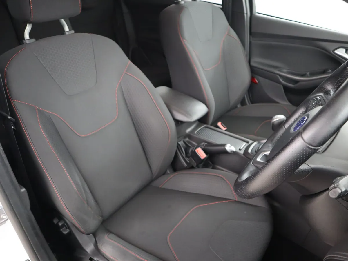 Ford Focus Hatchback, Diesel, 2017, White