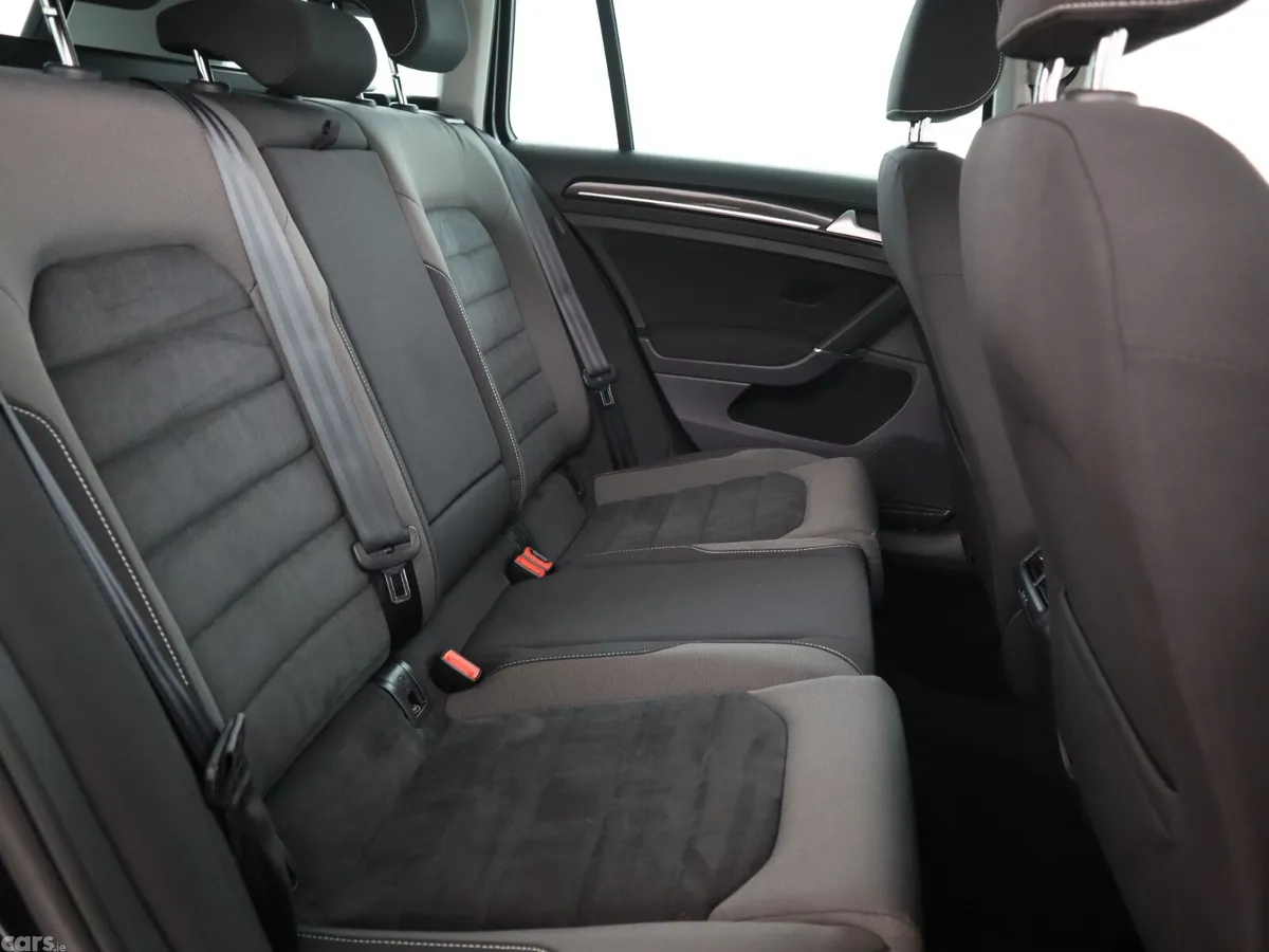 Volkswagen Golf Estate, Petrol, 2016, Black