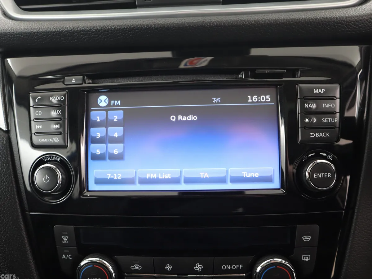 Nissan Qashqai SUV, Diesel, 2017, Blue
