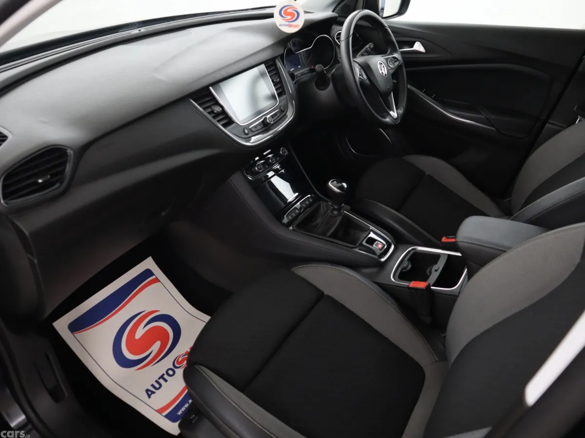 Opel Crossland X Hatchback, Petrol, 2019, Grey
